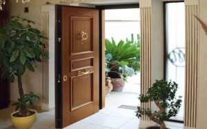 Porte blindate. Porta Blindata in Legno Massello