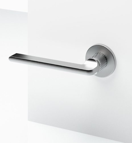 Maniglie per porte interne. Maniglia Grinta con incisioni per Porta. Atelier Mandelli1953