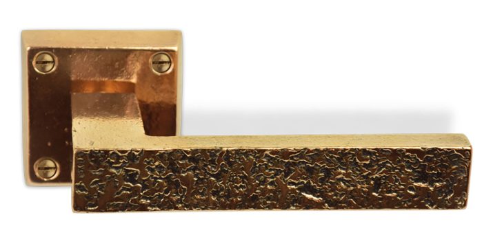 Maniglie. Maniglia Modello Cosmo, linea bronzo. Azienda Giara S.r.l.