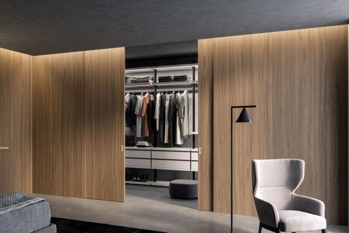 Porte a scrigno, Collezione Adela. Azienda Henry Glass S.r.l.
