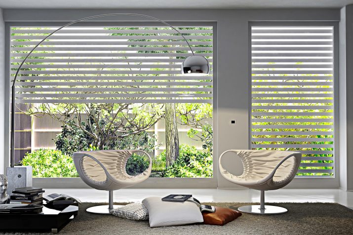Solar Silent: tapparella avvolgibile per luce, privacy e sicurezza. NewSolar S.r.l.