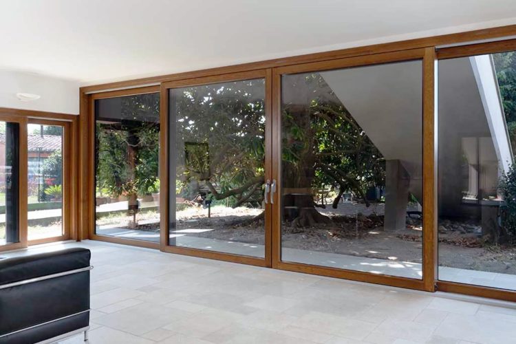 Unica: infissi in legno e alluminio dal design minimale. BG Legno S.r.l.